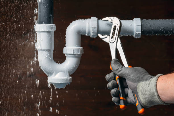 Professional Leak Detection technician working in Bridgeport, OH